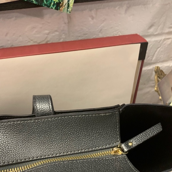 25% off of listed price. NWT Tahari Purse. Grey w/gold zipper & Snaps. Reposhed - Picture 10 of 11